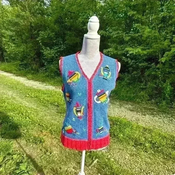 Vintage Susan Bristol sweater vest. Teapots. Whimsy. Quirky. Ugly sweater - Picture 11 of 13